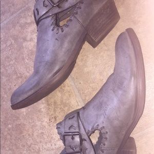 Ankle boots